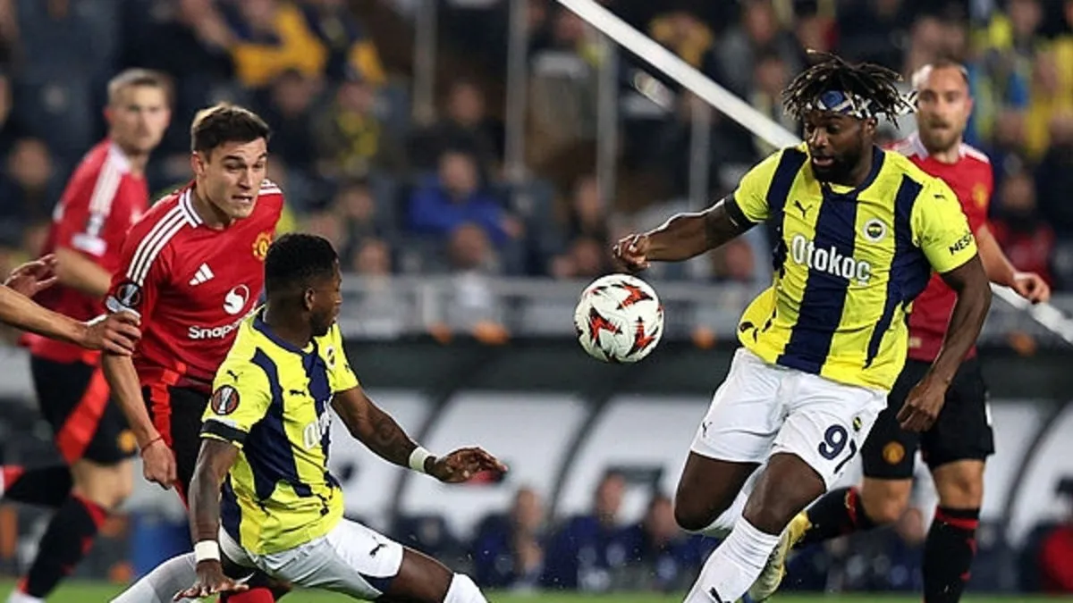 FENERBAHÇE – MANCHESTER UNITED CANLI | İkinci yarı golle başladı