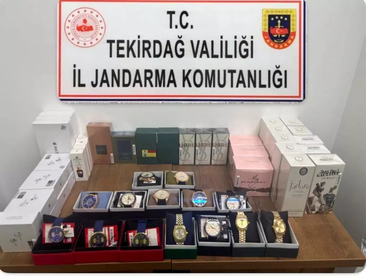 Tekirdağ’da İki Operasyonda Silah ve Faturasız Ürünler Ele Geçirildi